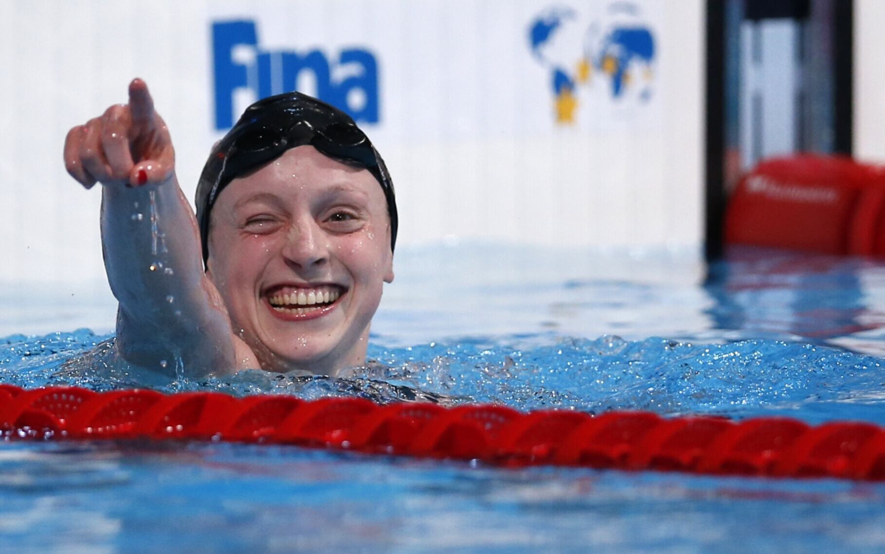 2013: Katie Ledecky crushes 1,500 freestyle world record by 6 seconds